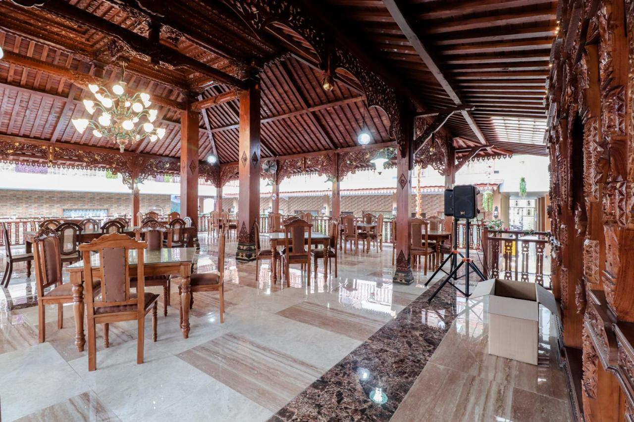 Sartini Inn Jogja Yogyakarta Exterior foto