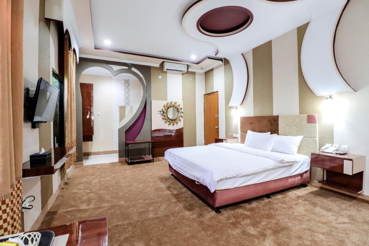 Sartini Inn Jogja Yogyakarta Exterior foto