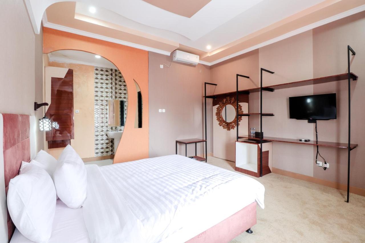 Sartini Inn Jogja Yogyakarta Exterior foto
